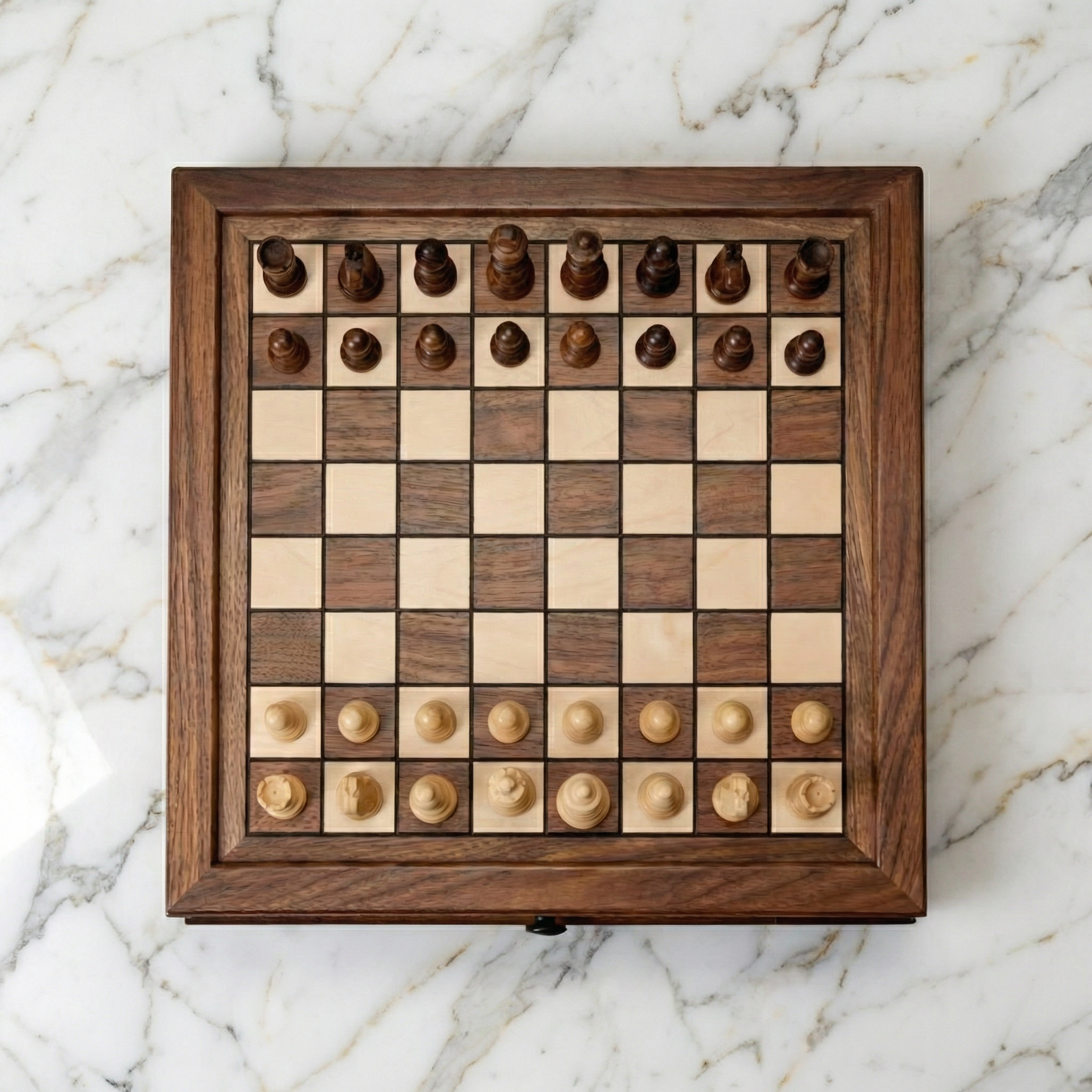 Scacchiera in legno di noce con cassetti